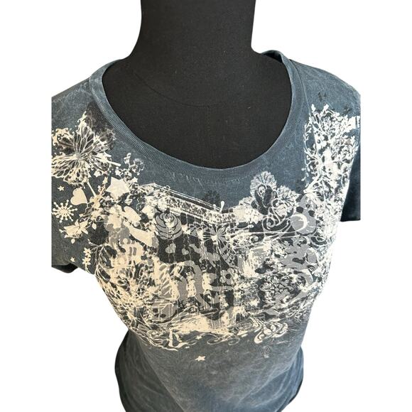 Vintage Y2K Urban Outfitters Heart Breaker Graphic Tee Size Small - Picture 2 of 5